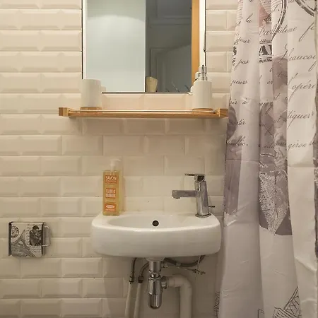 Studio Au Coeur Des Batignolles * Paris