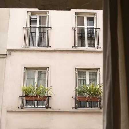 Studio Au Coeur Des Batignolles Apartment *